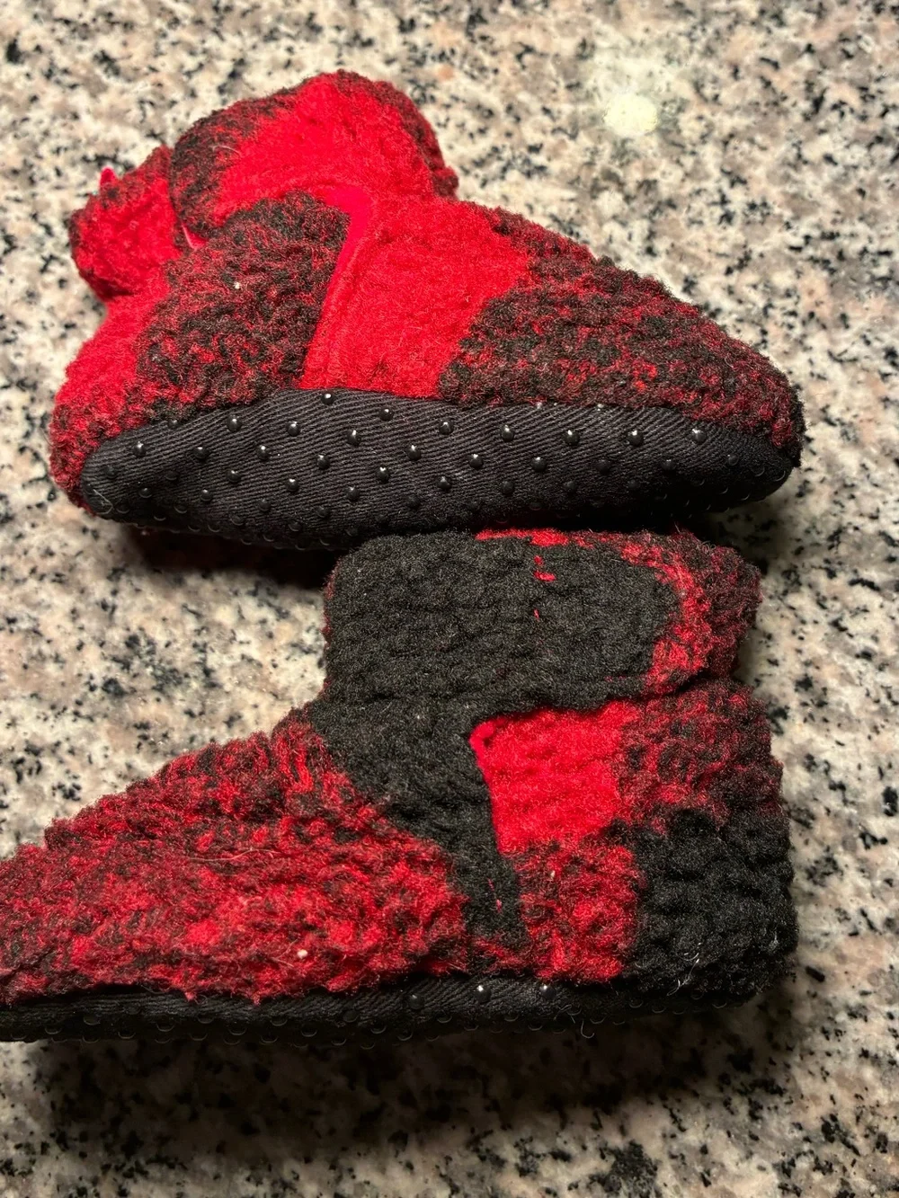 Old Navy Sherpa Red & Black Plaid 6-12 months infant shoe